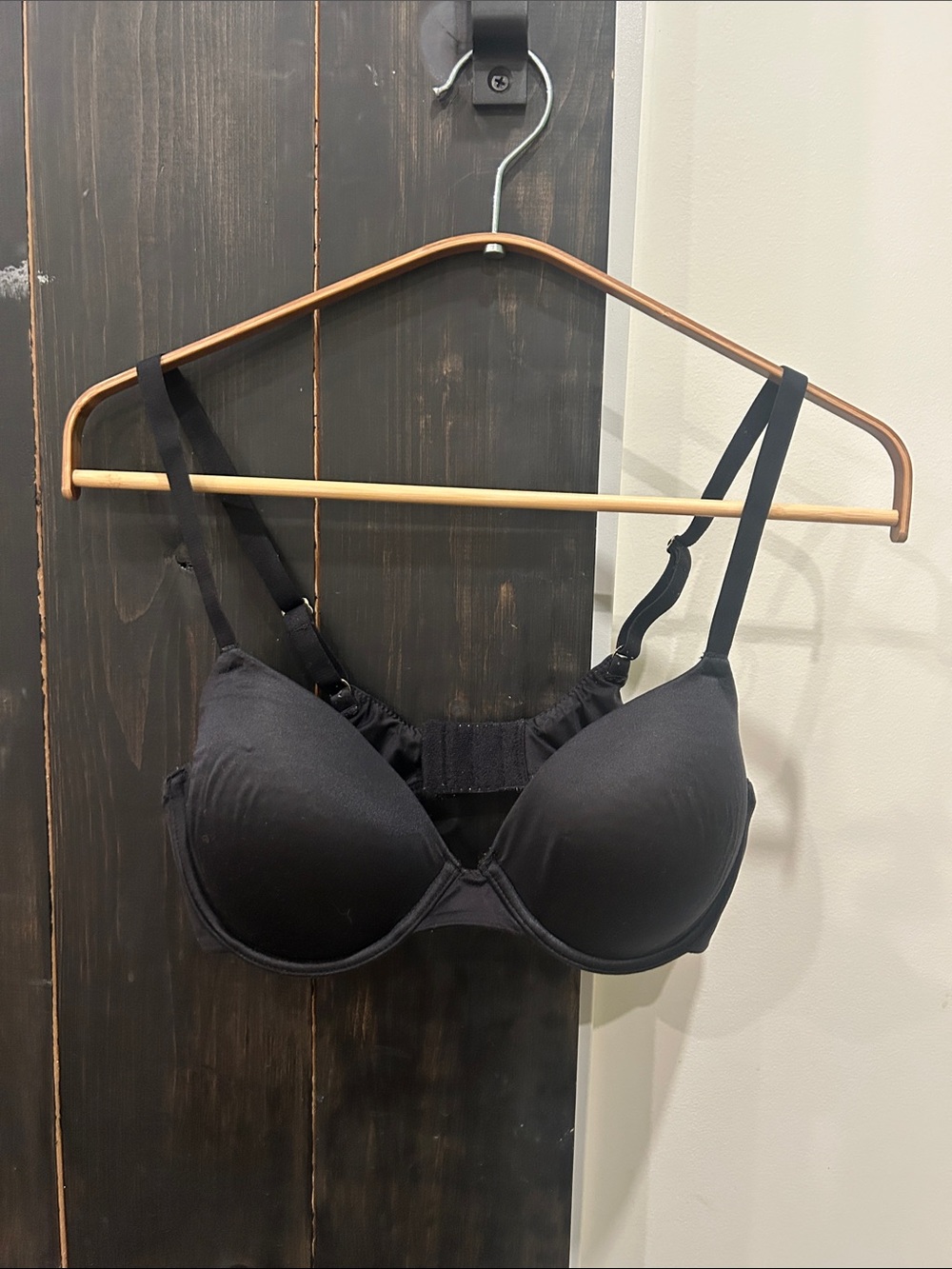 NATORI // Black Women's T-Shirt Bra